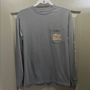 Vineyard Vines Gray Long Sleeve Tee with Orange Halloween Logo Size XS